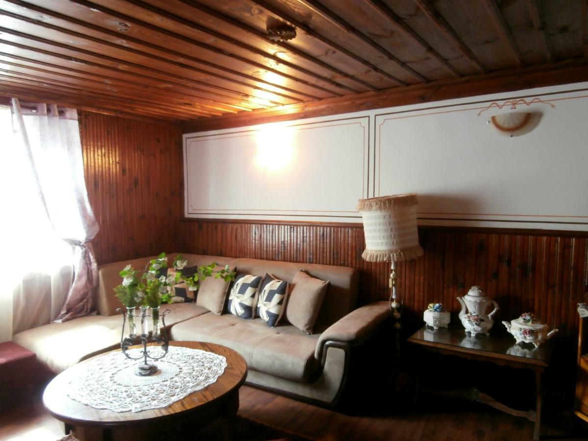 The Gates Apartments Kopriwsztica Zewnętrze zdjęcie